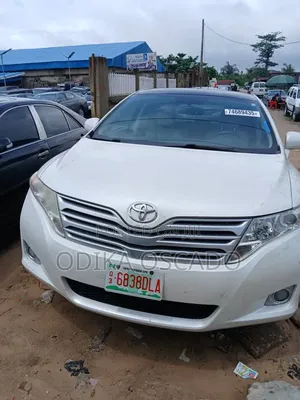 Toyota Venza 2010 White