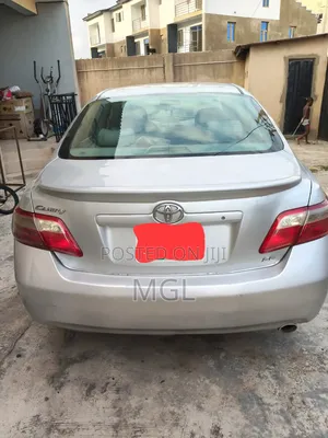 Toyota Camry 2009 Silver