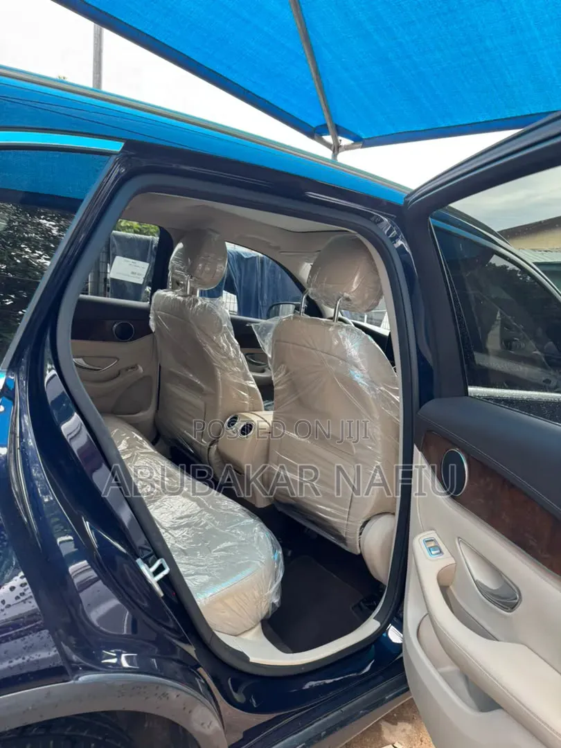 Mercedes-Benz GLC-Class 2016 Blue