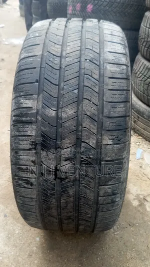 225 45 R19 Bridgestone