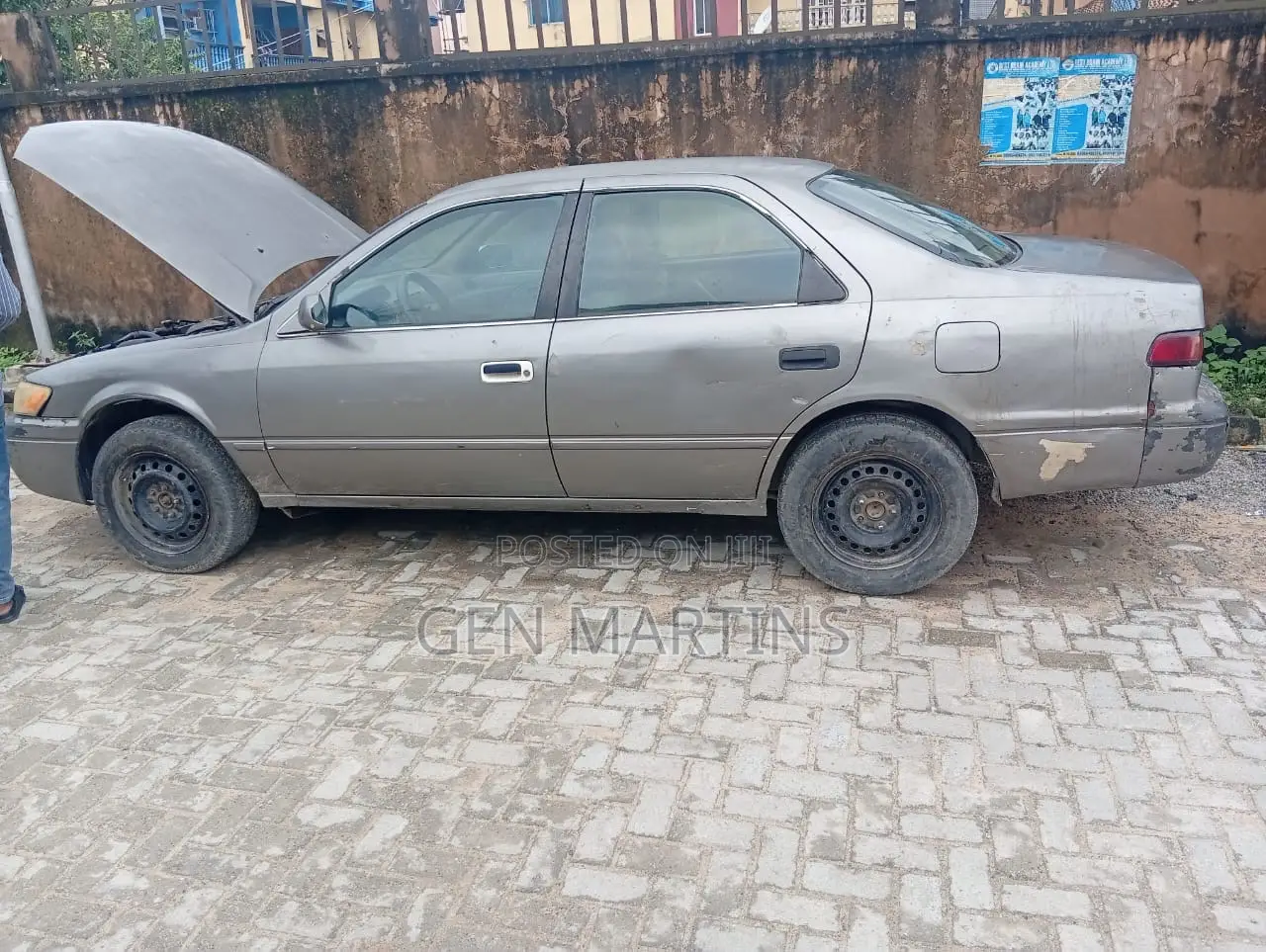 Toyota Camry 2000 Gray