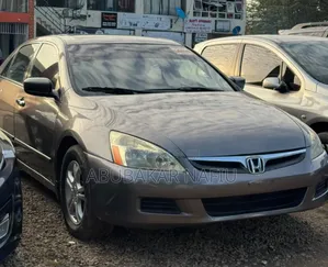 Honda Accord 2007 Gold