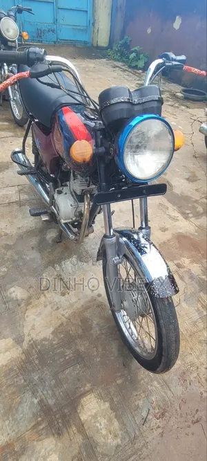 Bajaj Boxer 2023 Red