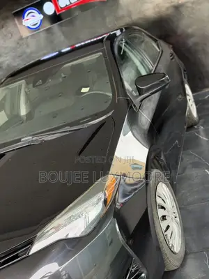 Toyota Corolla LE (1.8L 4cyl 2A) 2018 Gray