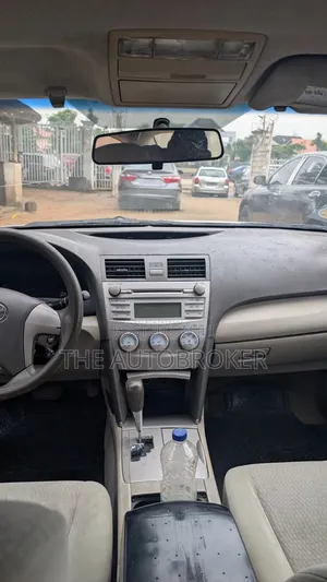 Toyota Camry 2011 Gold
