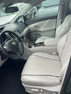 Toyota Venza 2010 Red