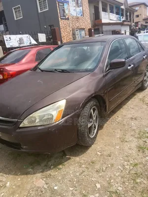 Honda Accord 2004 Maroon