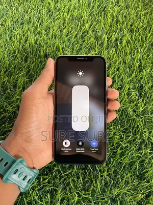 Apple iPhone X 64 GB Black