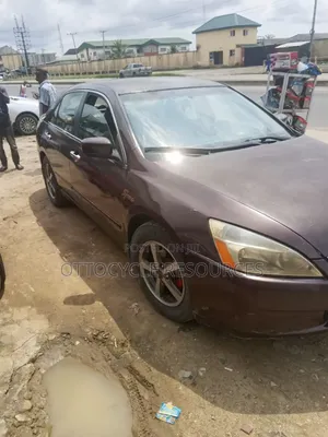 Honda Accord 2004 Maroon