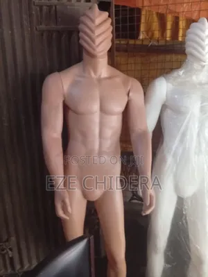 Brown Spider Head Men Mannequin 1
