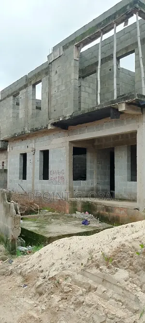 5bdrm Duplex in P And T Estate, Boys Town for sale