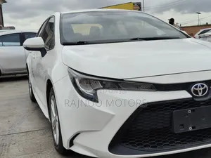 Toyota Corolla 2022 White