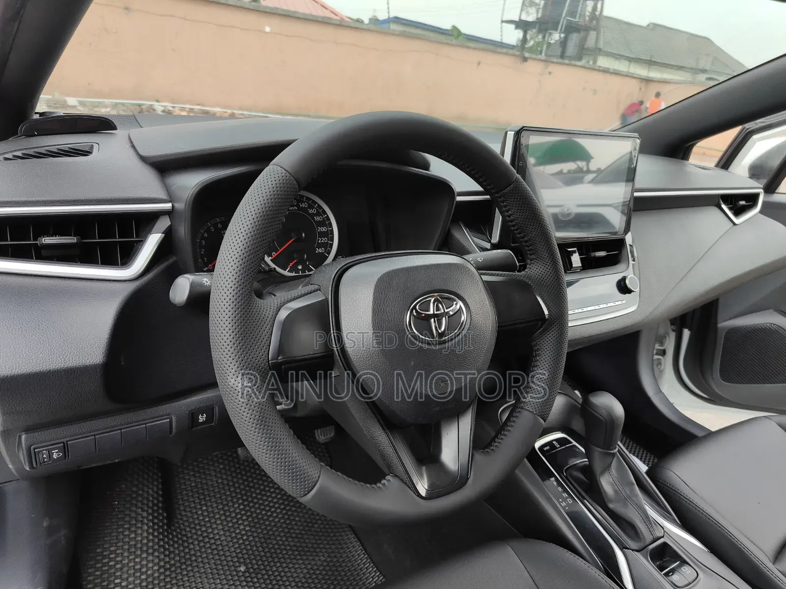 Toyota Corolla 2022 White