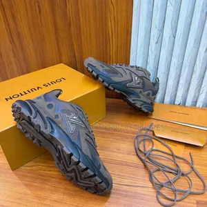 Original Louis Vuitton Classic Sneaker.