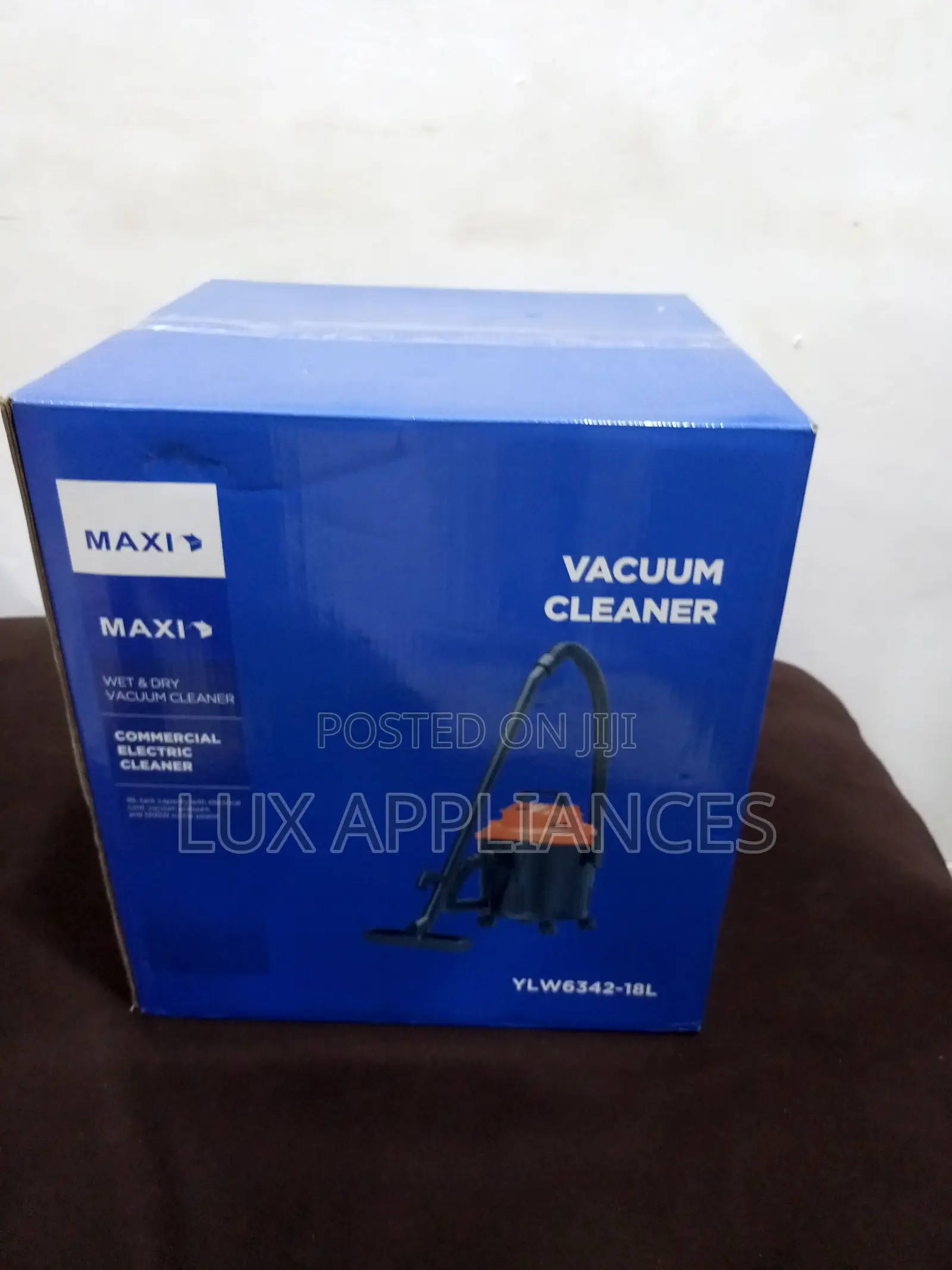Multi-Surface Cleaning Vacuum Machine