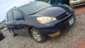 Toyota Sienna 2006 Blue