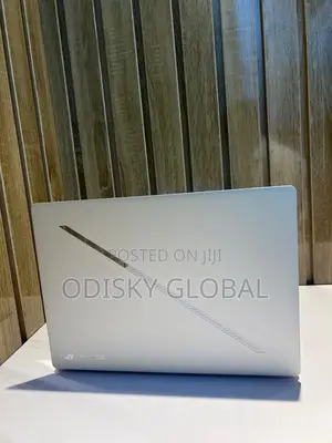 Laptop Asus ROG Zephyrus G14 16GB AMD Ryzen 9 SSD 1T