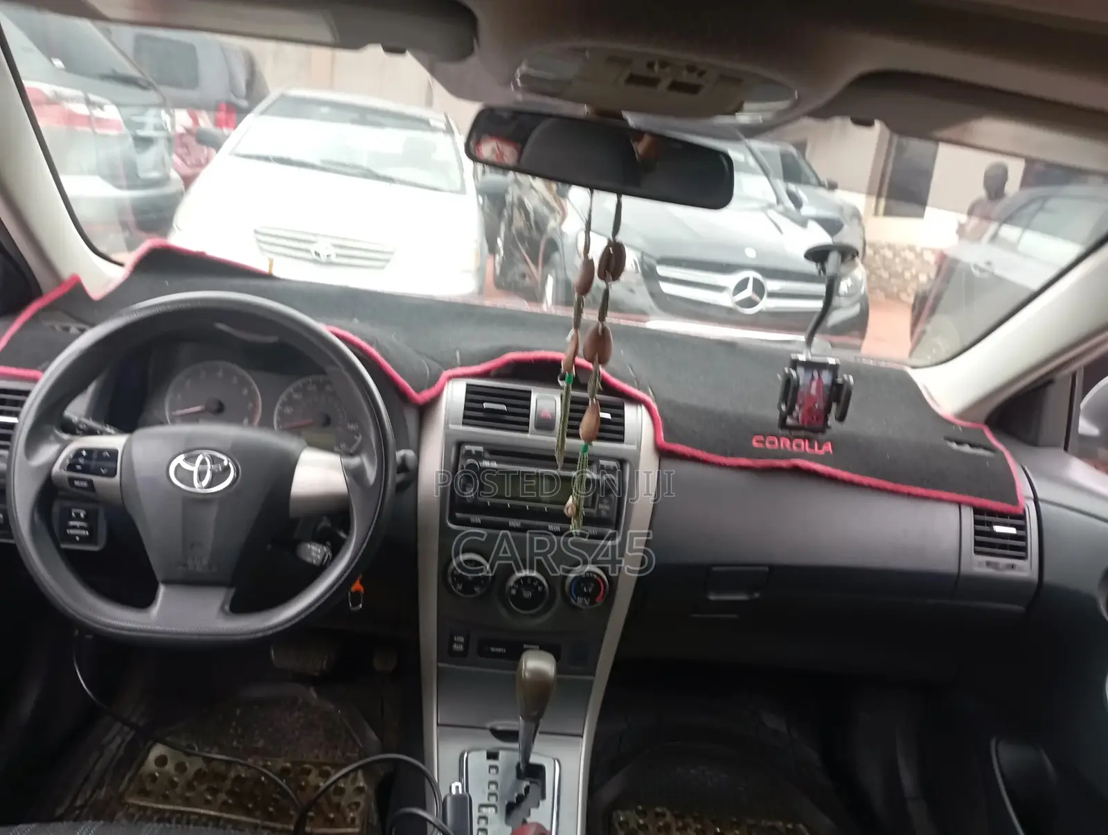 Toyota Corolla 2012 Silver