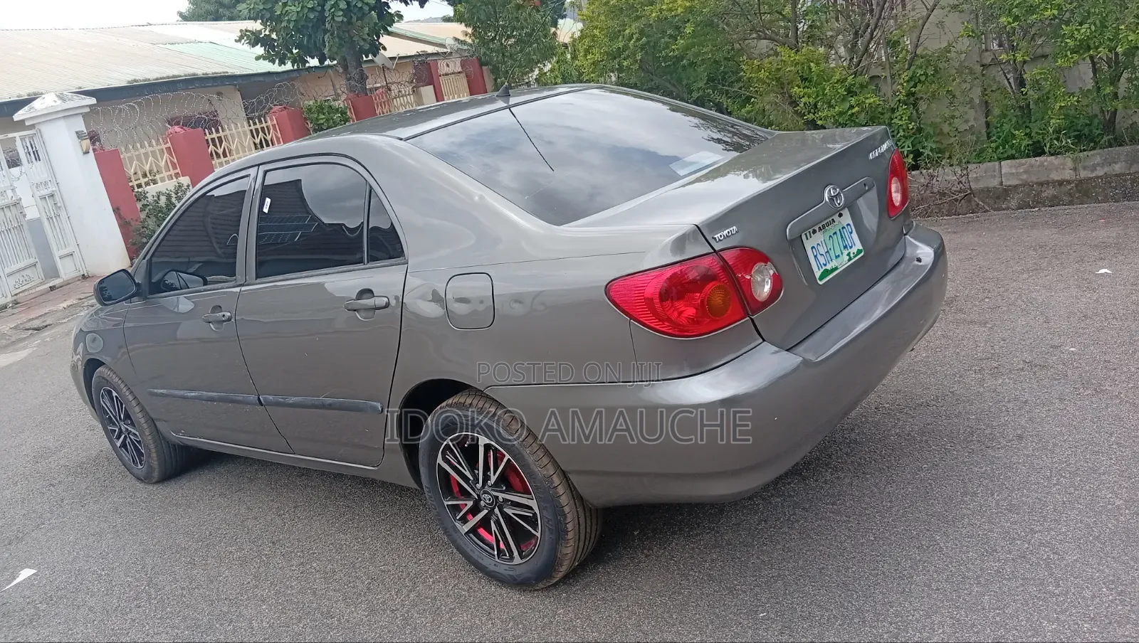 Toyota Corolla 2004 Gray