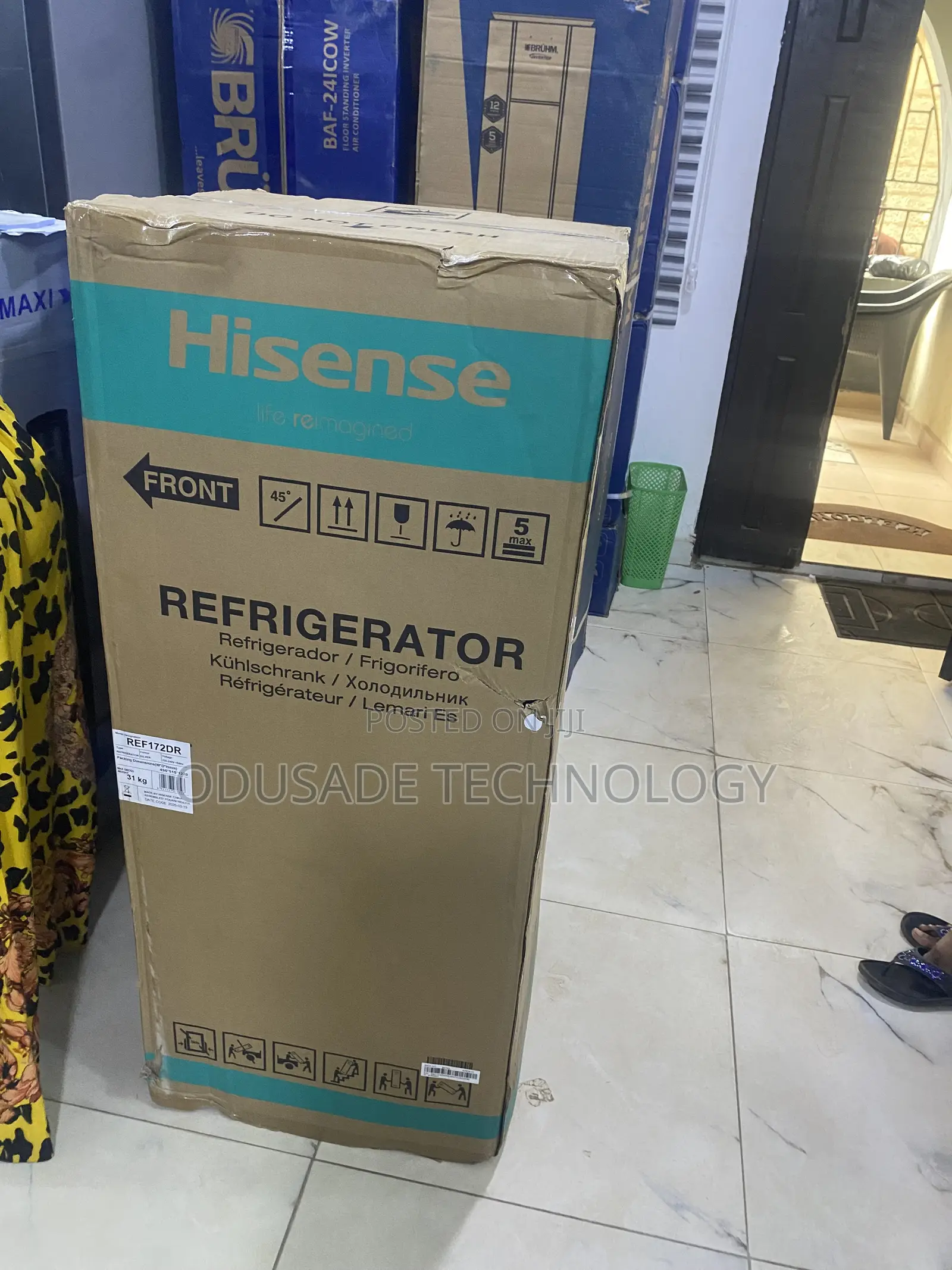 Hisense 124l Space Saving Fridge172dr
