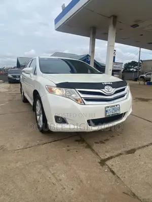 Toyota Venza LE 2013 White
