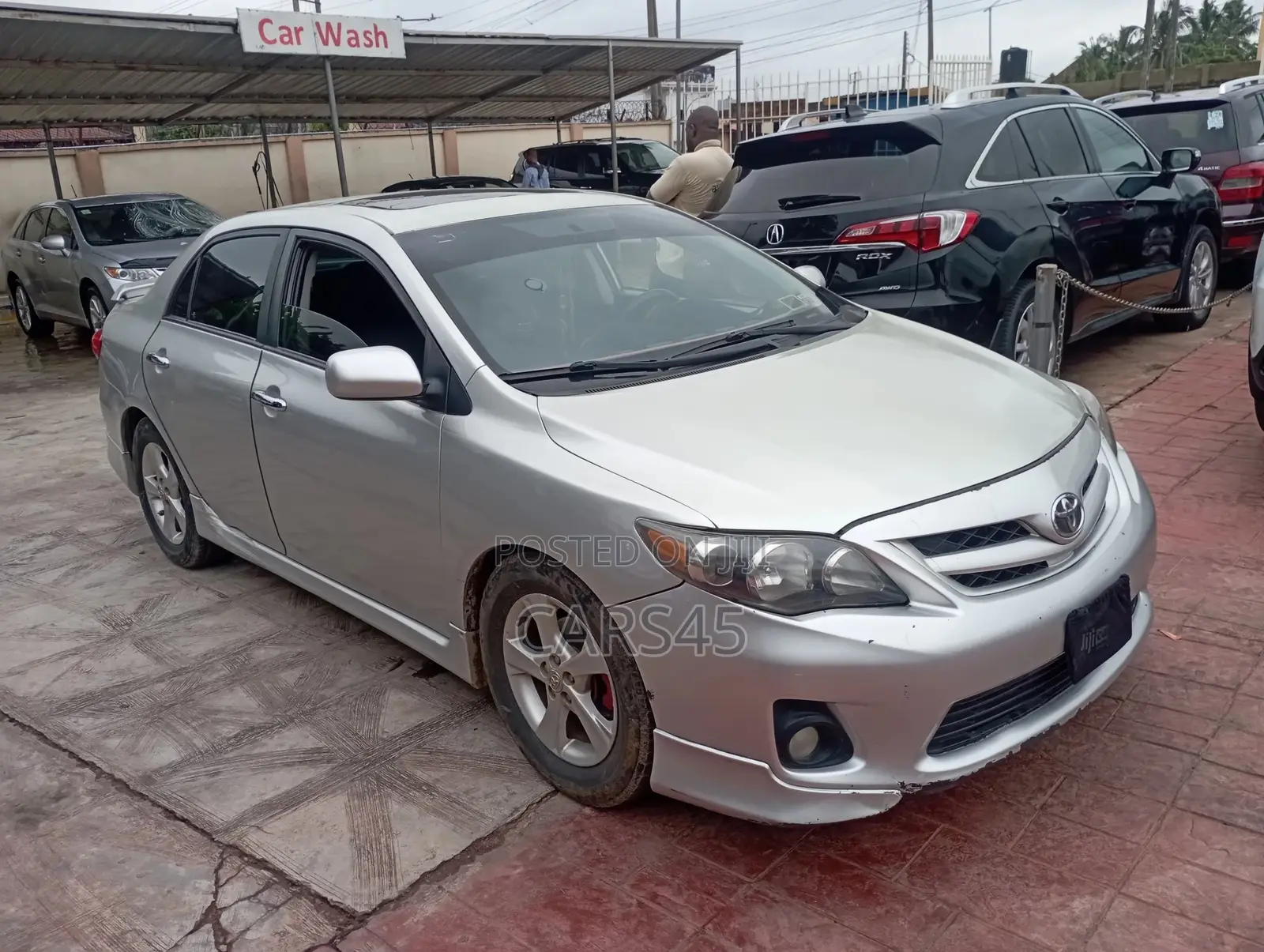 Toyota Corolla 2012 Silver