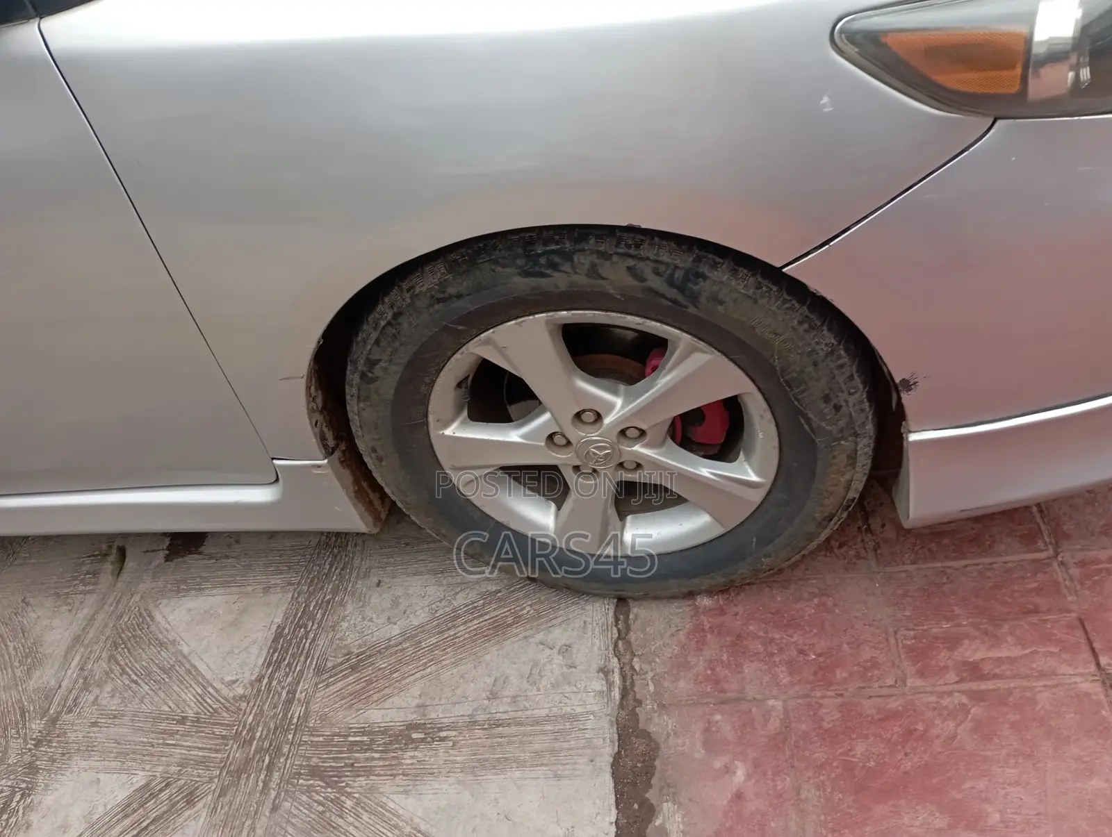 Toyota Corolla 2012 Silver