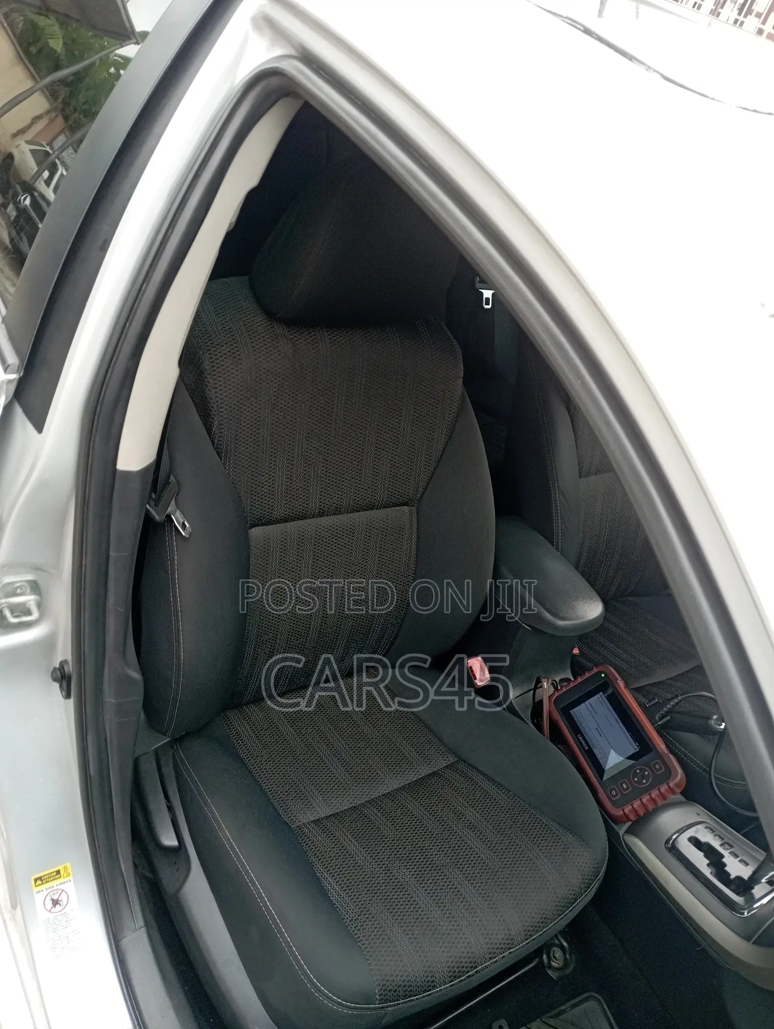 Toyota Corolla 2012 Silver