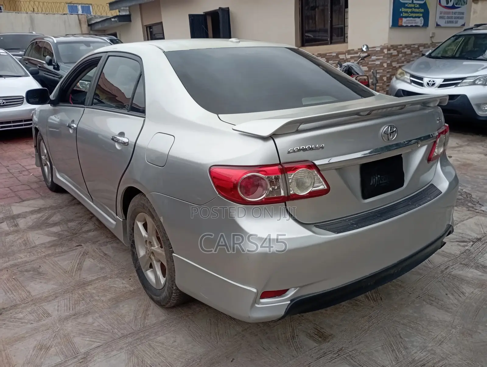 Toyota Corolla 2012 Silver