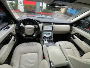 Land Rover Range Rover 3.0L V6 Supercharged 2019 Blue
