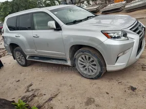 Lexus GX 2014 Silver