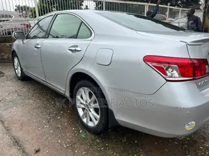 Lexus ES 350 2010 Silver