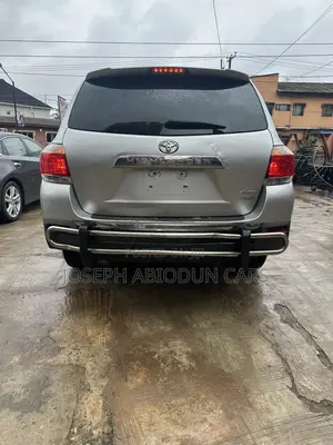 Toyota Highlander Limited 2012 Silver