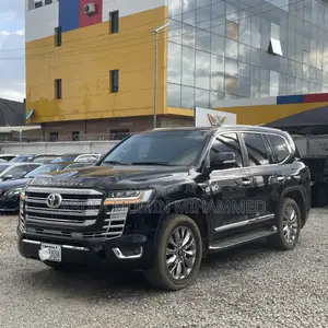 Toyota Land Cruiser 2011 Black