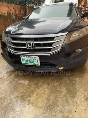 Honda Crosstour 2011 Blue
