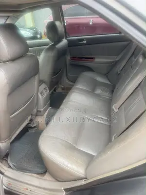 Toyota Camry 2004 Gray
