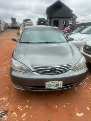 Toyota Camry 2004 Gray