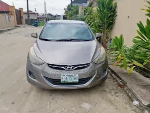 Hyundai Elantra Limited 2012