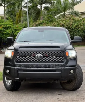 Toyota Tundra 2018 Black