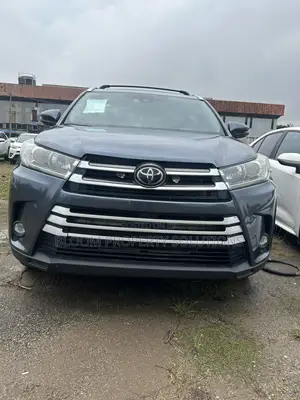 Toyota Highlander 2019 Blue