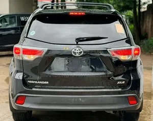 Toyota Highlander 2015 Black