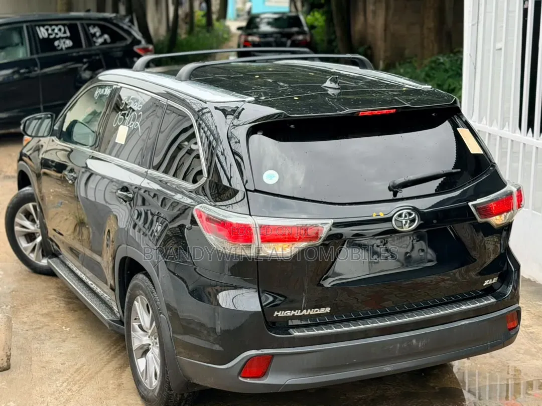 Toyota Highlander 2015 Black