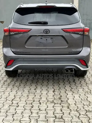 Toyota Highlander XSE 2021 Gray