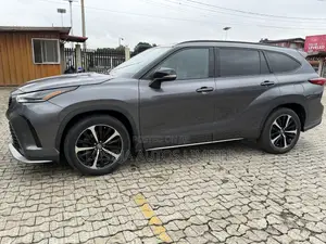 Toyota Highlander XSE 2021 Gray