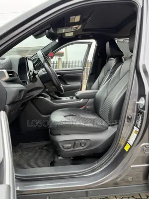 Toyota Highlander XSE 2021 Gray