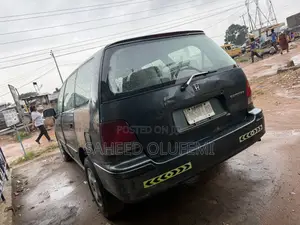 Honda Odyssey 2000 Green