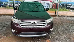 Toyota Highlander 2012 Red