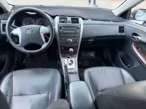 Toyota Corolla 2013 Silver