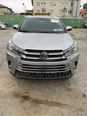 Toyota Highlander Limited 2019 Silver