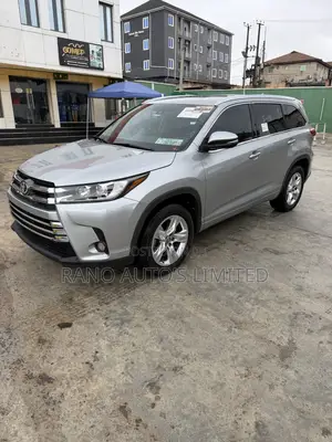 Toyota Highlander Limited 2019 Silver